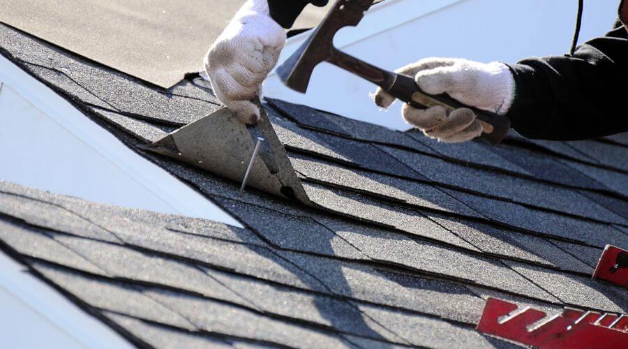 Professional gutter cleaning in Oakland, NJ